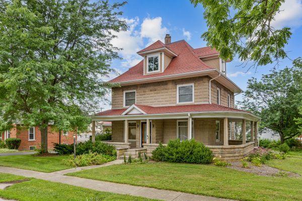 190 Grove Ave, Hampshire, IL 60140 - photo 1