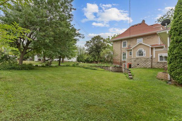 190 Grove Ave, Hampshire, IL 60140 - photo 3