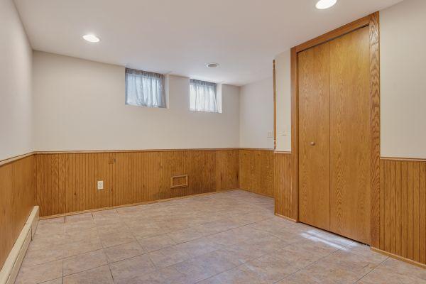 190 Grove Ave, Hampshire, IL 60140 - photo 27