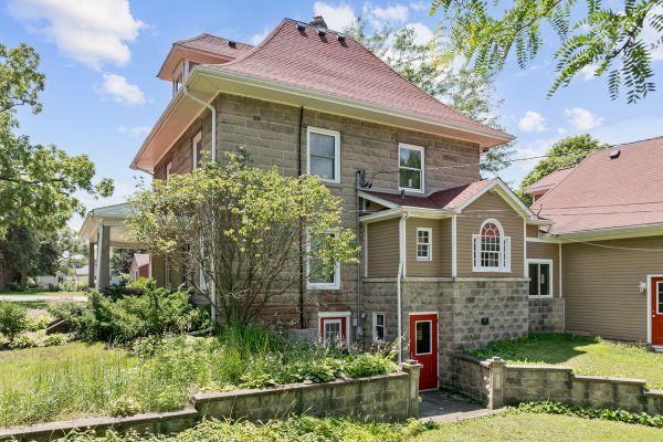 190 Grove Ave, Hampshire, IL 60140 - photo 33