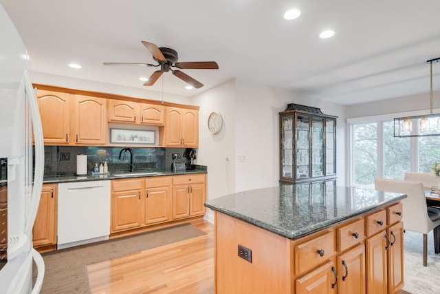 1 Oak Brook Club Dr Unit A307, Oak Brook, IL 60523 - photo 7