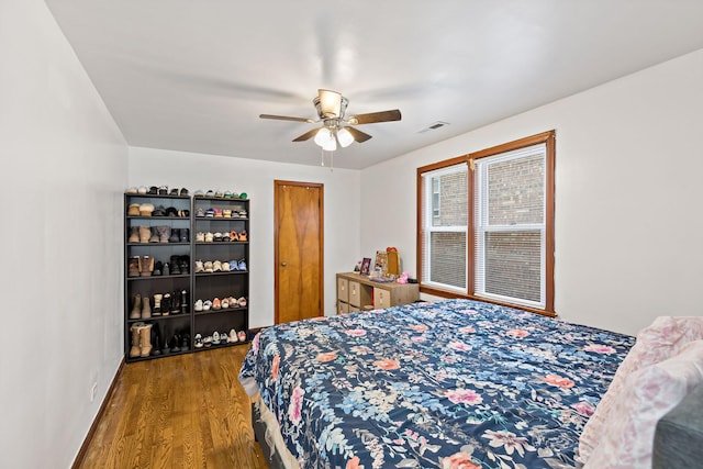 8122 S Kingston Ave, Chicago, IL 60617 - photo 12