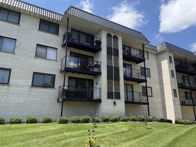 6950 W Forest Preserve Dr Unit 202, Norridge, IL 60706 - photo 1