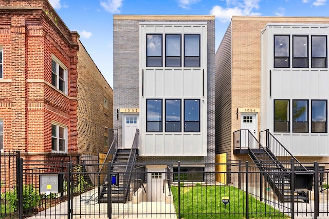 535 N Lawndale Ave, Chicago, IL 60624 - photo 3