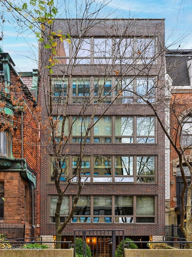 1241 N Dearborn St Unit 4, Chicago, IL 60610 - photo 1
