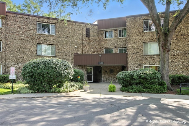 2600 Brookwood Way Dr Unit 305, Rolling Meadows, IL 60008 - photo 1