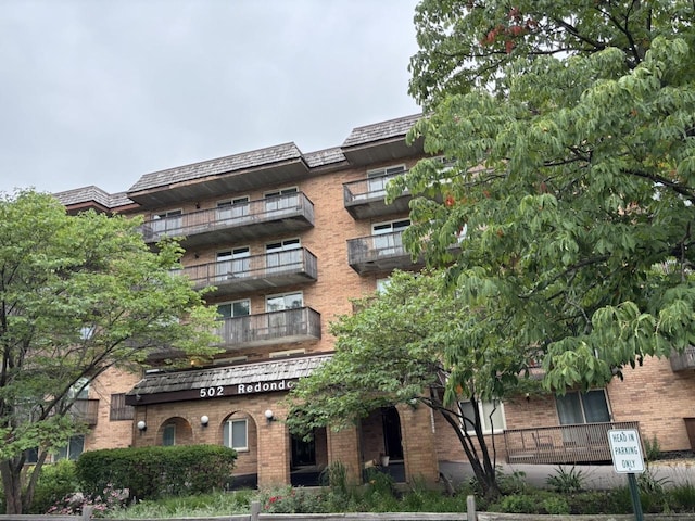 502 Redondo Dr Unit 112, Downers Grove, IL 60516 - photo 22