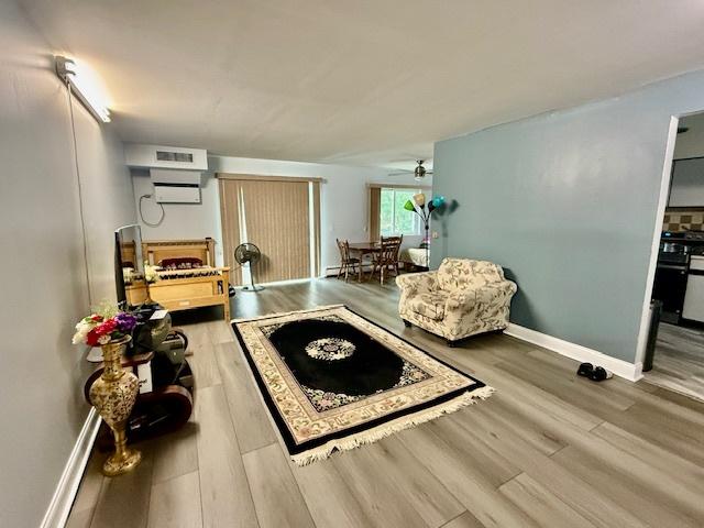 2443 E Brandenberry Ct Unit 2A, Arlington Heights, IL 60004 - photo 3
