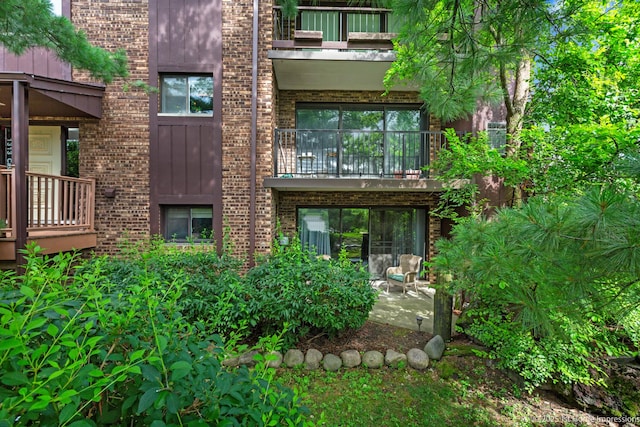 1313 Cass Ln E Unit 102, Westmont, IL 60559 - photo 3