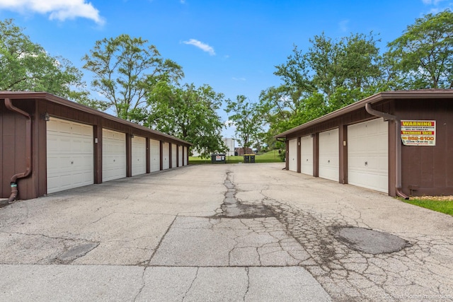 1313 Cass Ln E Unit 102, Westmont, IL 60559 - photo 23