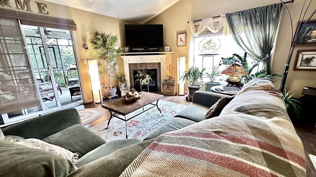2402 Treeline Dr, Bloomington, IL 61704 - photo 9