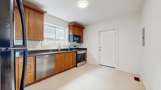 4737 W Warwick Ave, Chicago, IL 60641 - photo 12