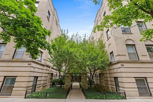 2726 N Pine Grove Ave Unit 3N, Chicago, IL 60614 - photo 1
