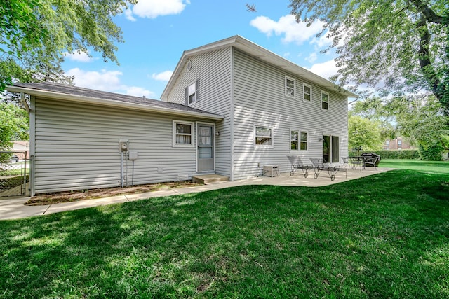 221 Yarmouth Rd, Elk Grove Village, IL 60007 - photo 22