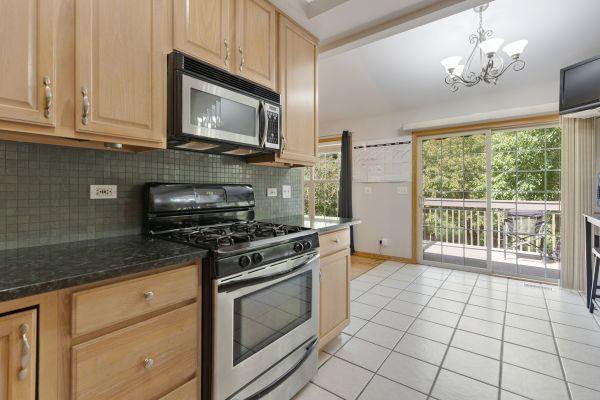 10883 Harry Dr Unit 14, Huntley, IL 60142 - photo 6