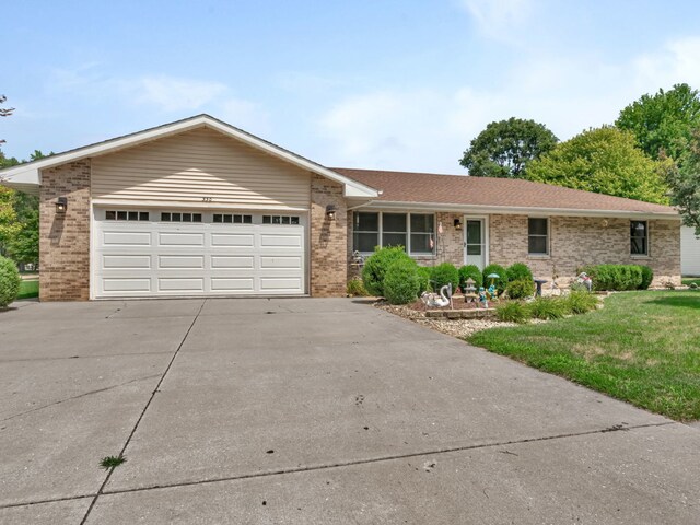 330 E Janet Dr, Braidwood, IL 60408 - photo 3