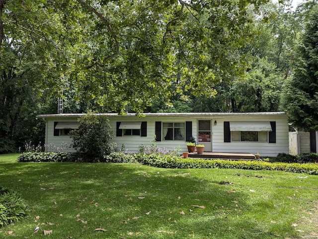 575 Meadow Ln, Dixon, IL 61021 - photo 3