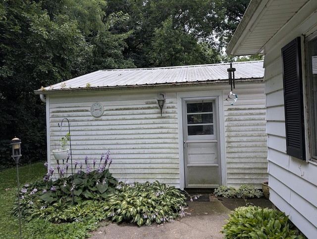 575 Meadow Ln, Dixon, IL 61021 - photo 5