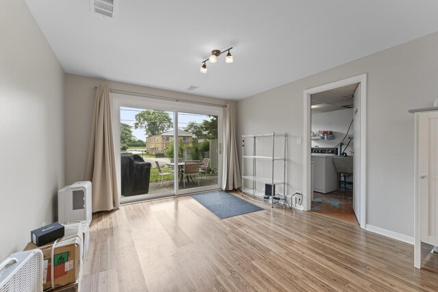 381 N 4th Ave Unit B, Des Plaines, IL 60016 - photo 8