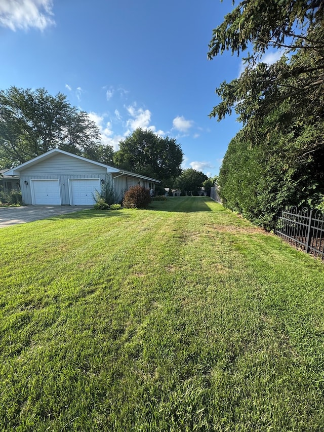 541 E Cloverlane Dr, Sycamore, IL 60178 - photo 8
