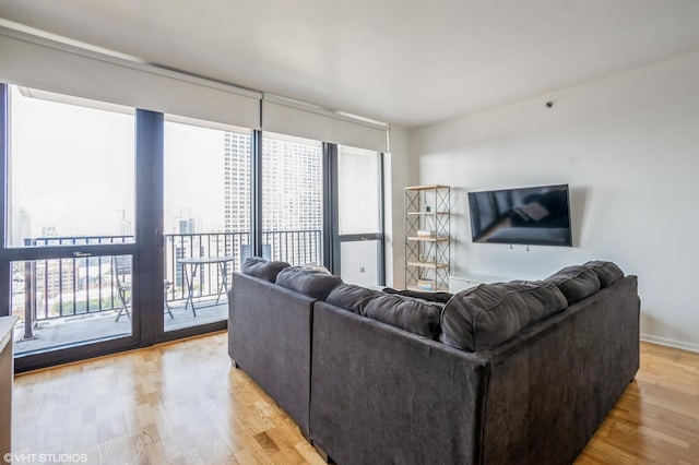 210 S Desplaines St Unit 2103, Chicago, IL 60661 - photo 2