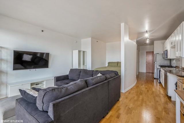 210 S Desplaines St Unit 2103, Chicago, IL 60661 - photo 4