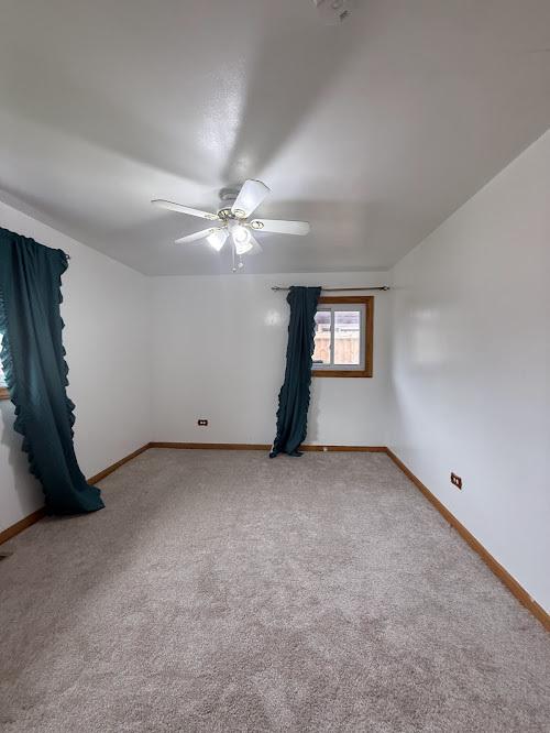 9906 S California Ave, Evergreen Park, IL 60805 - photo 12