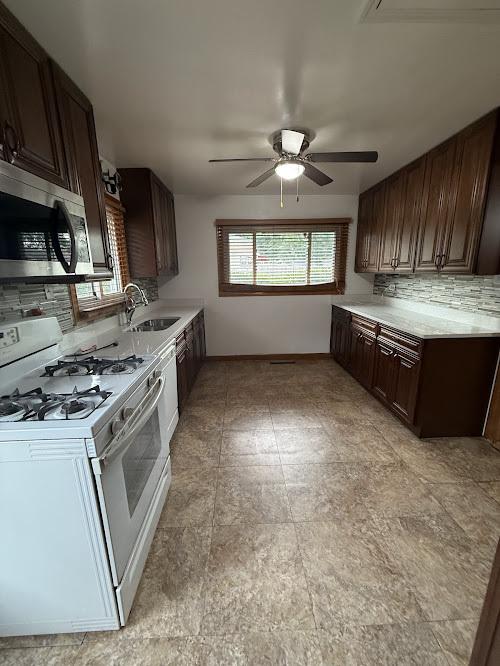 9906 S California Ave, Evergreen Park, IL 60805 - photo 15