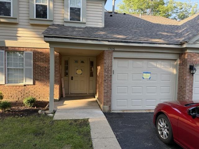 1306 Pennwood Ct Unit D1, Schaumburg, IL 60193 - photo 1