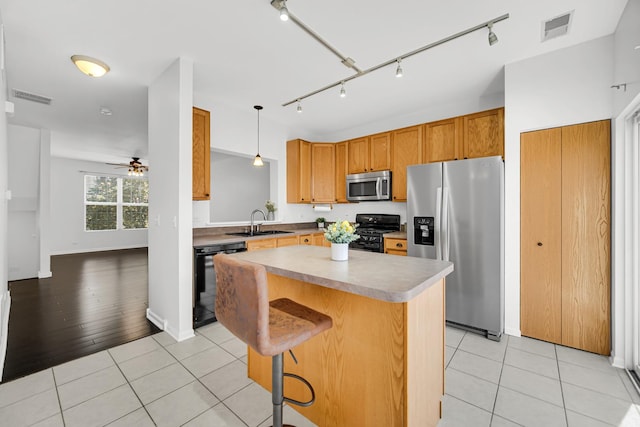 1086 Chadwick Dr, Grayslake, IL 60030 - photo 10