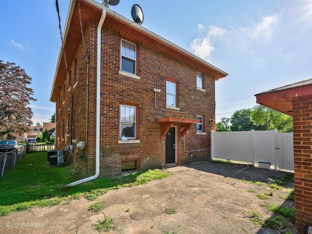 1110 W Pacific Ave, Waukegan, IL 60085 - photo 17