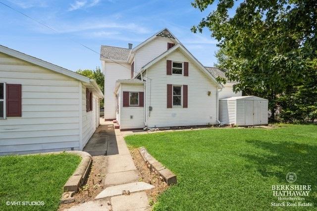 304 Buena Vista Ave, Pekin, IL 61554 - photo 2