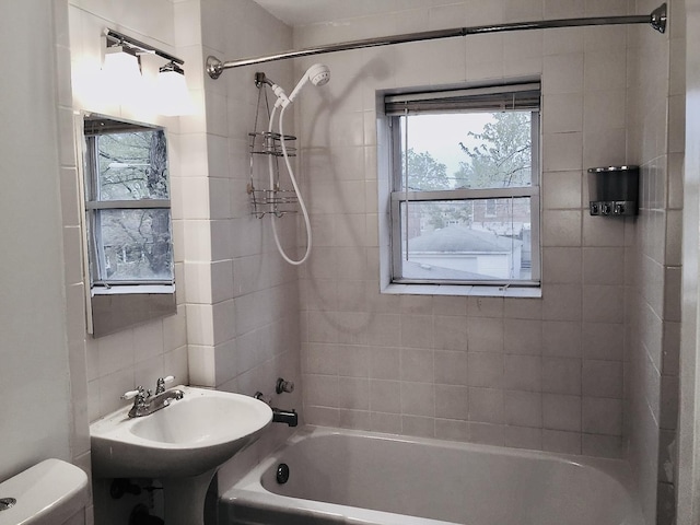 8303 Lawndale Ave, Skokie, IL 60076 - photo 14