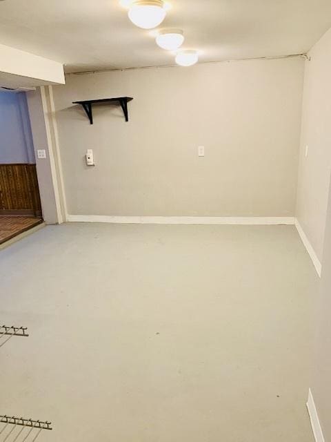 8303 Lawndale Ave, Skokie, IL 60076 - photo 18