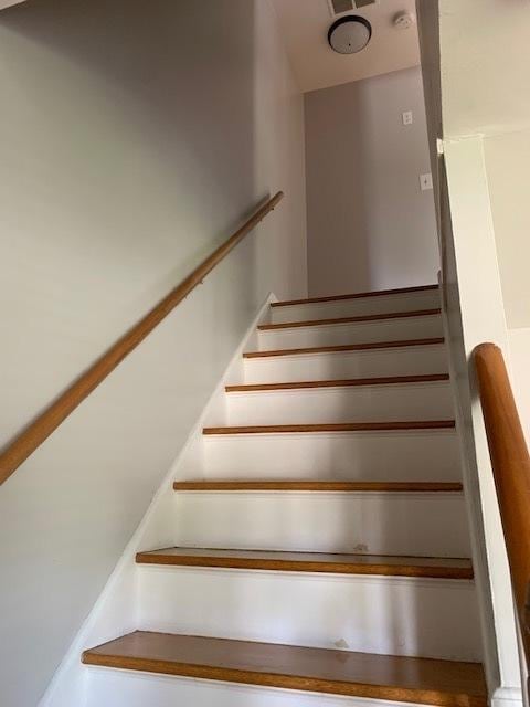 8303 Lawndale Ave, Skokie, IL 60076 - photo 9
