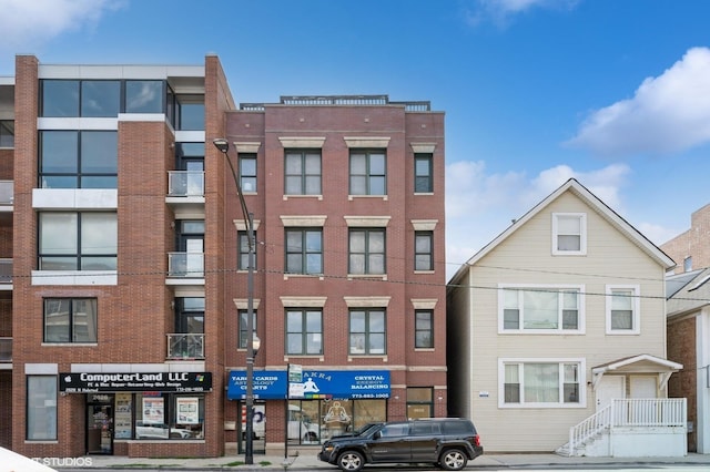 2632 N Halsted St Unit 3, Chicago, IL 60614 - photo 1