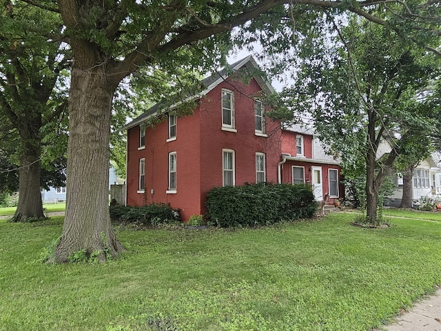 614 W 8th St, Sterling, IL 61081 - photo 1