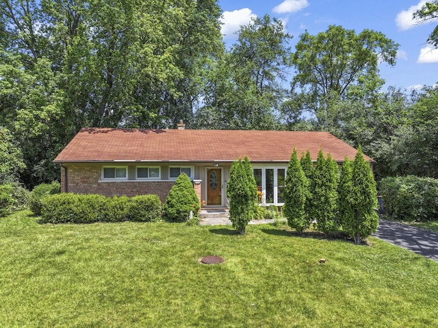 1121 Whitfield Rd, Northbrook, IL 60062 - photo 1