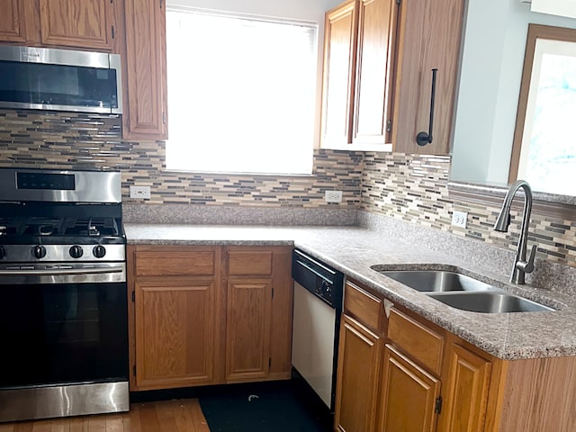 1631 Apple Tree Ln, West Chicago, IL 60185 - photo 8