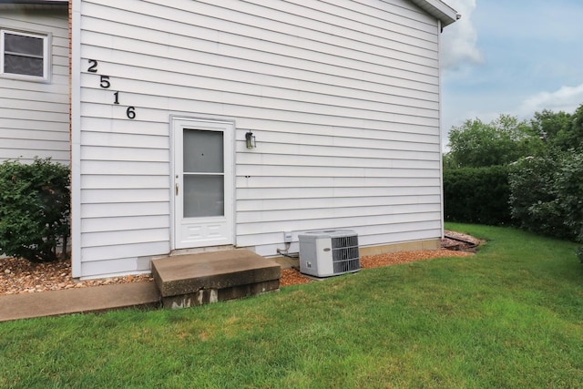 2516 E Washington St Unit A, Bloomington, IL 61704 - photo 2