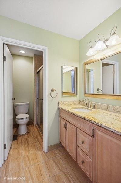 355 Hazelwood Ter, Buffalo Grove, IL 60089 - photo 12