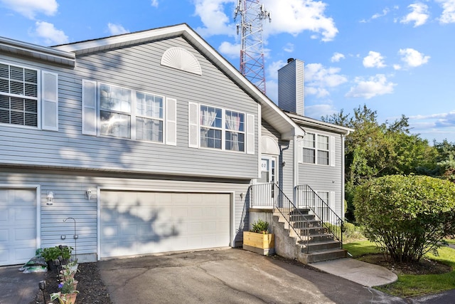 1002 Castleshire Dr, Woodstock, IL 60098 - photo 1