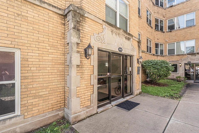 4944 N Kimball Ave Unit 3W, Chicago, IL 60625 - photo 3