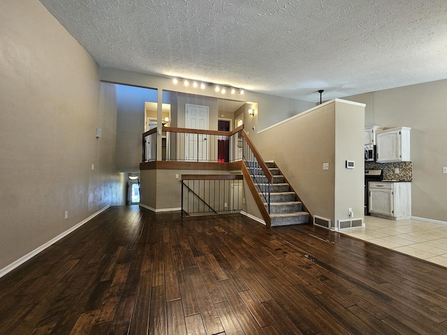 4641 High Point Dr Unit 5, Rockford, IL 61114 - photo 2