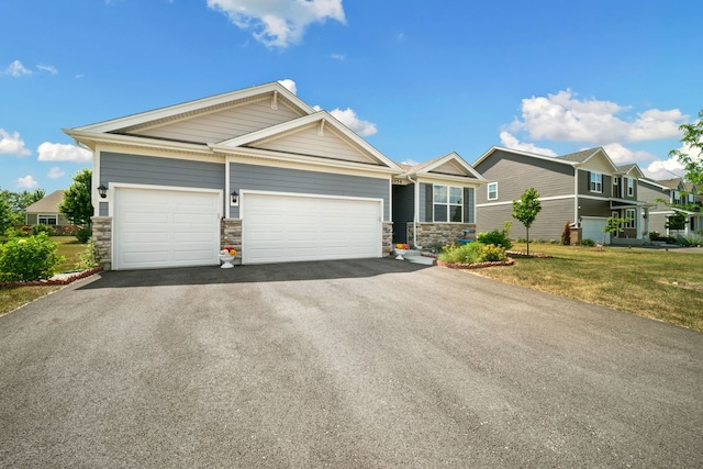16954 S Lucas Dr, Plainfield, IL 60586 - photo 2
