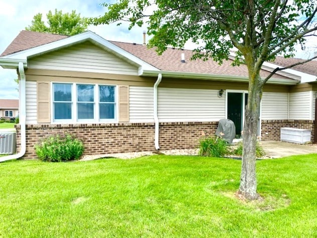 805 Florence Ln Unit B, Sterling, IL 61081 - photo 4