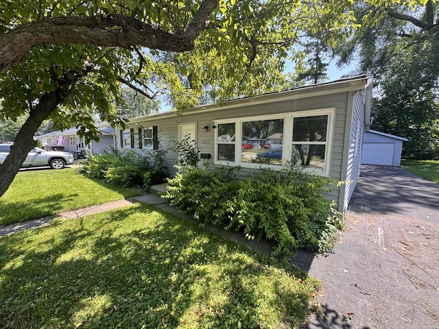2105 N Grove Ave, Waukegan, IL 60085 - photo 1