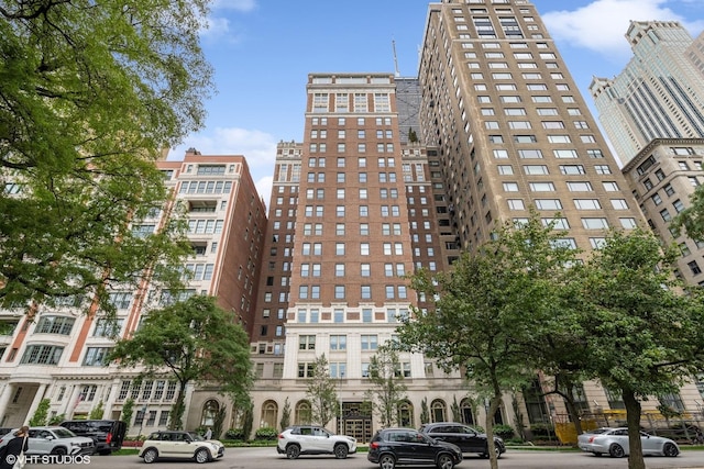 189 E Lake Shore Dr Unit 15W, Chicago, IL 60611 - photo 1
