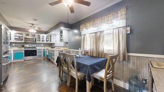 206 E High St, White Heath, IL 61884 - photo 9