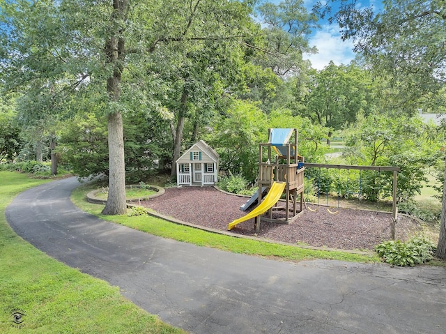 864 Ash Dr, Saint Anne, IL 60964 - photo 7